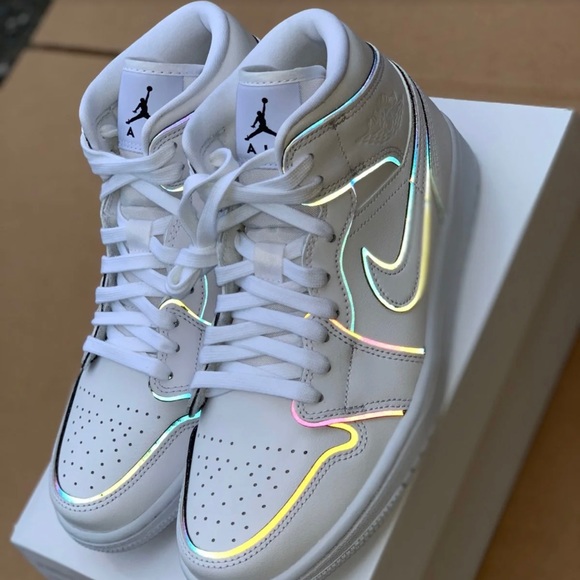 womens air jordan 1 mid iridescent
